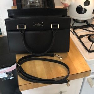Kate Spade black bag. Only used for 1 month